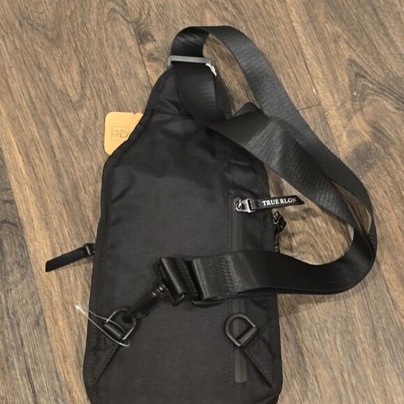 True Religion Ivan Horseshoe Logo Sling Bag - Picture 8 of 8